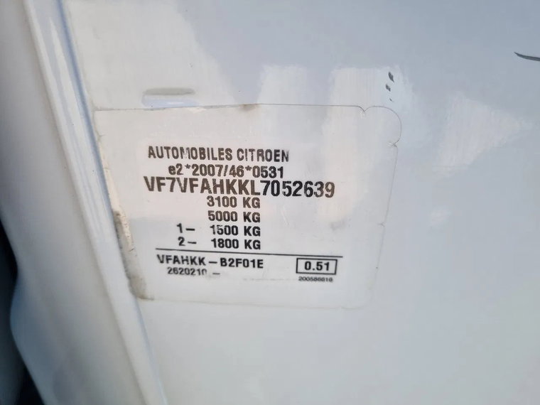 Vehicle Image 13