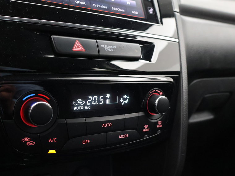 Vehicle Image 35