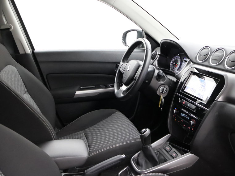 Vehicle Image 10