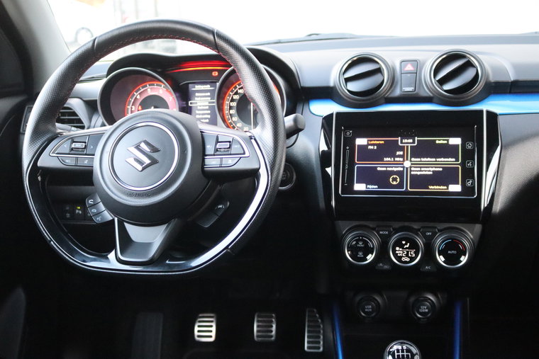Vehicle Image 15