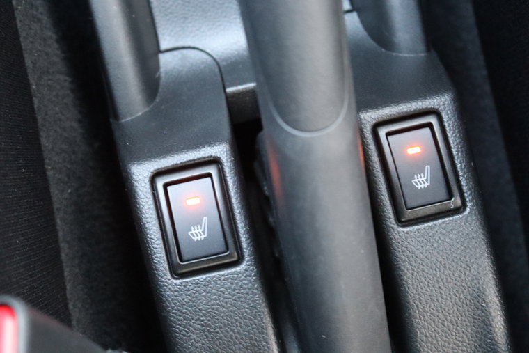 Vehicle Image 25