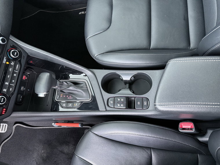Vehicle Image 33