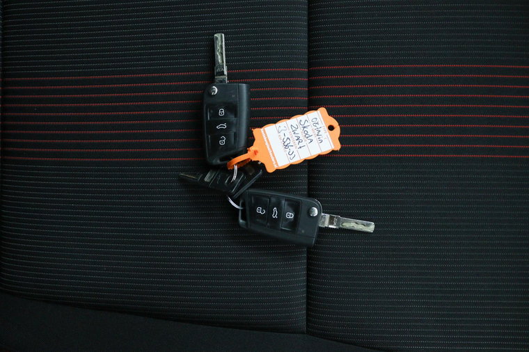 Vehicle Image 19