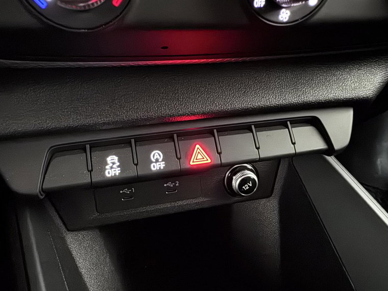 Vehicle Image 41