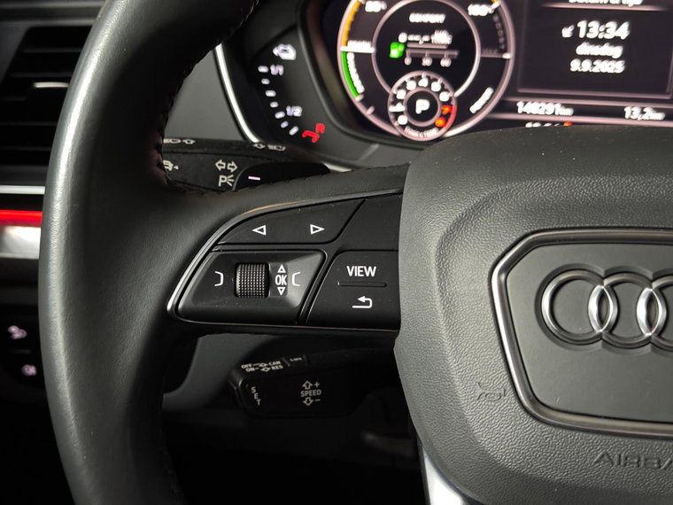 Vehicle Image 42