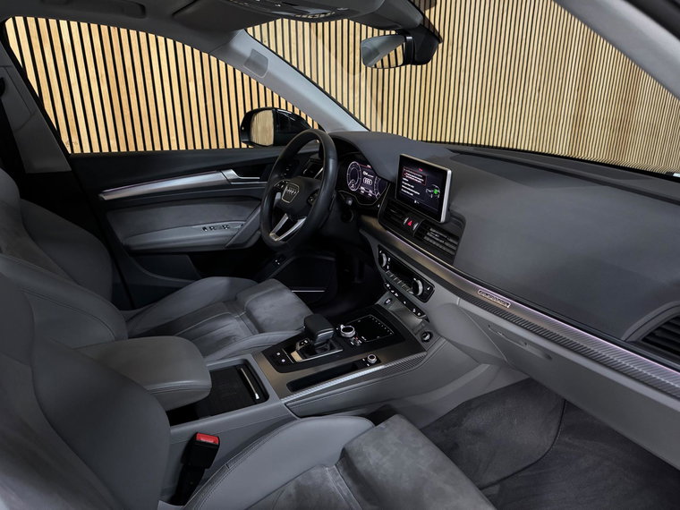 Vehicle Image 60
