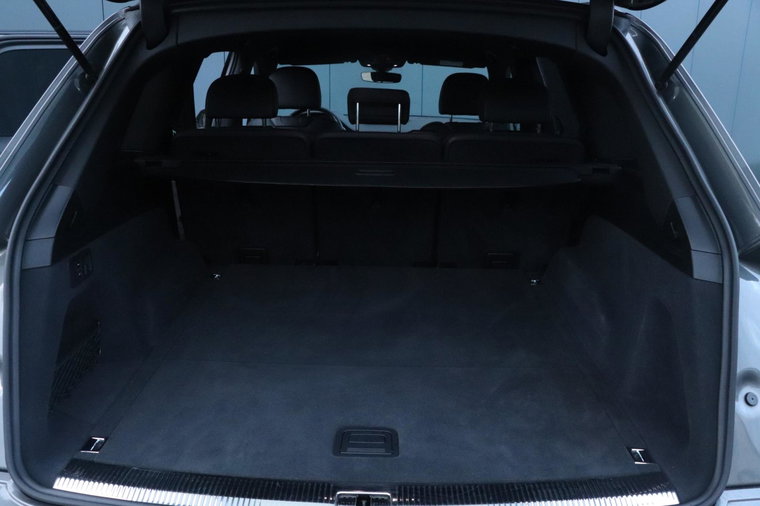 Vehicle Image 33
