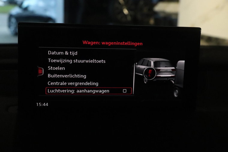 Vehicle Image 43