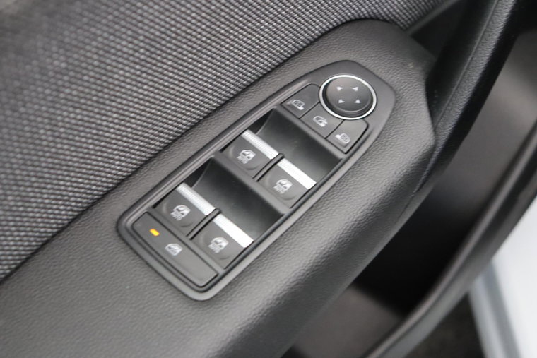 Vehicle Image 41