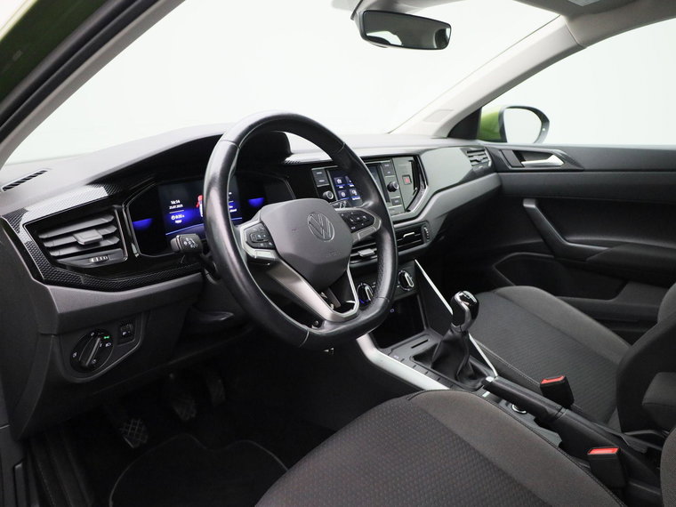 Vehicle Image 27