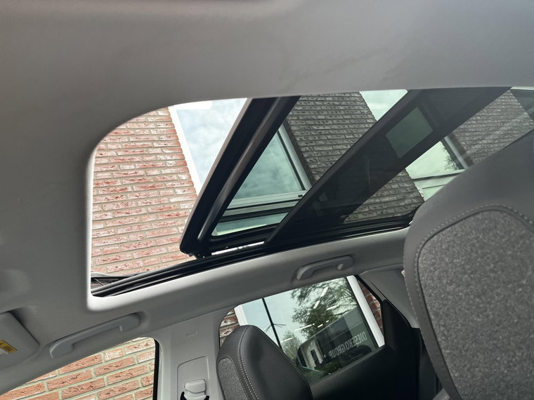 Vehicle Image 41