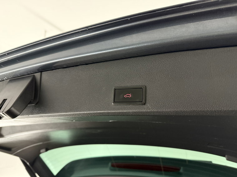 Vehicle Image 39