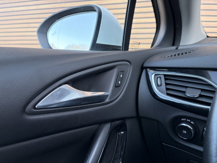 Vehicle Image 45