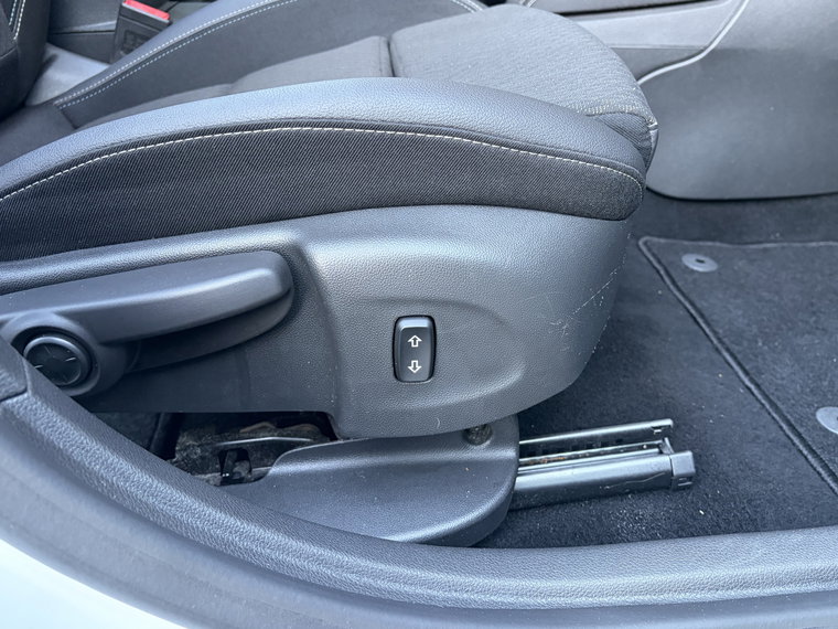 Vehicle Image 53