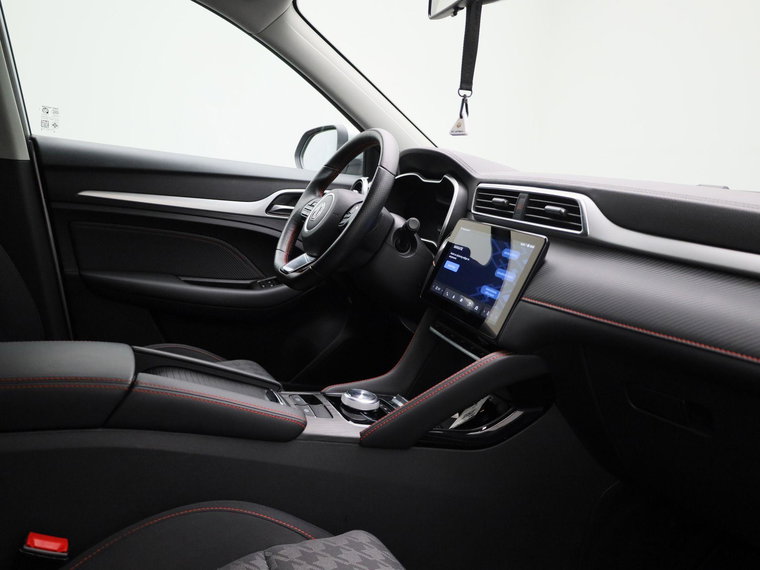 Vehicle Image 35