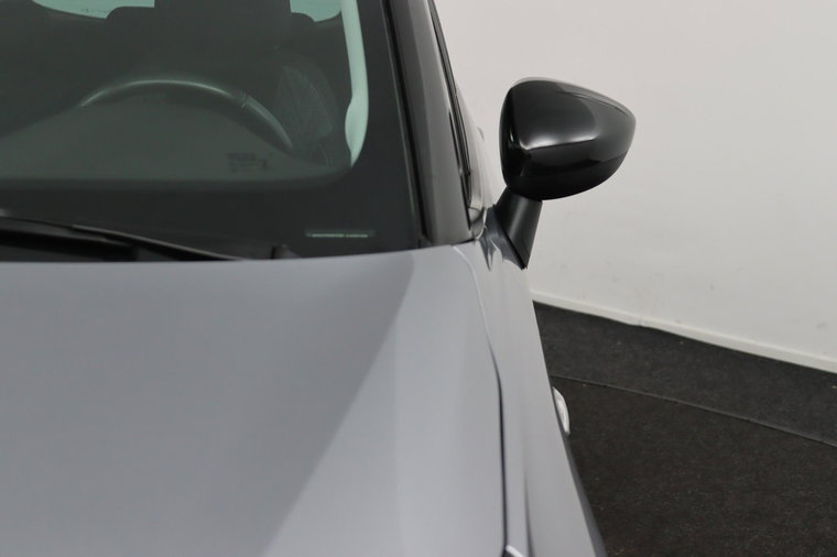 Vehicle Image 33