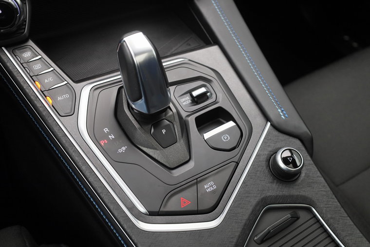 Vehicle Image 30