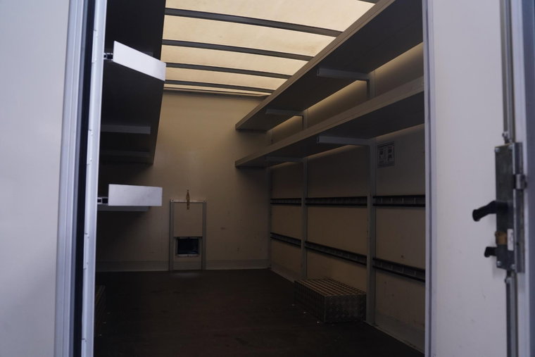 Vehicle Image 11