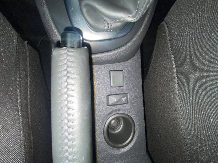 Vehicle Image 27