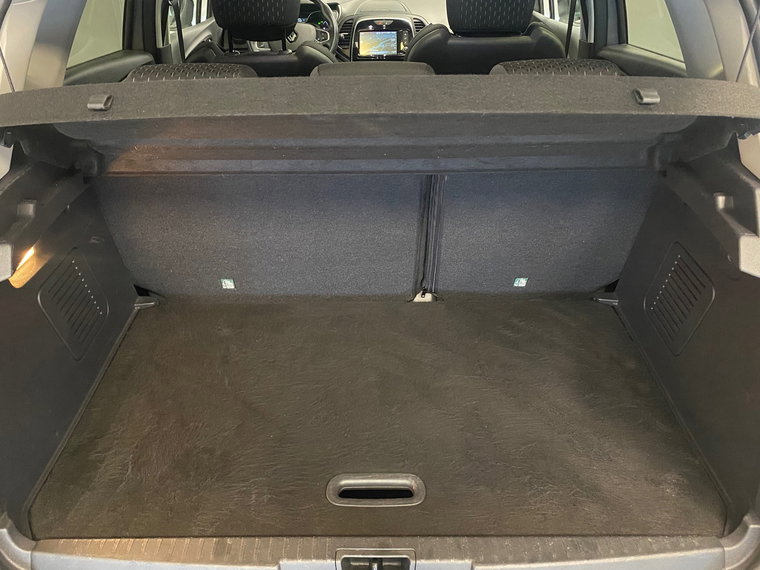 Vehicle Image 28
