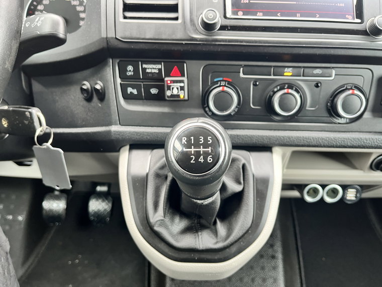 Vehicle Image 43