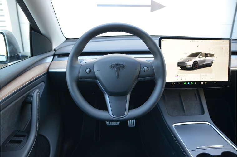 Vehicle Image 14
