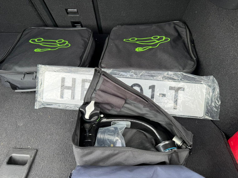 Vehicle Image 17
