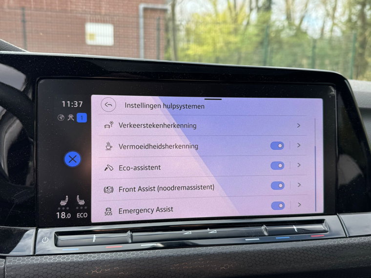 Vehicle Image 35
