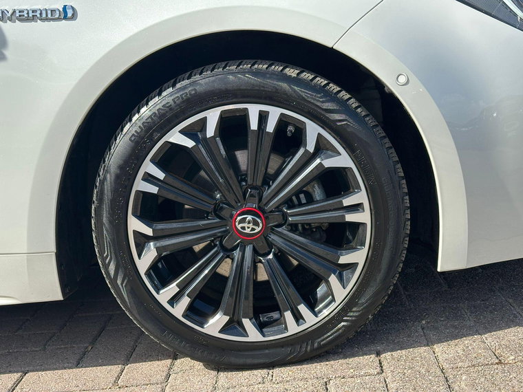 Vehicle Image 7