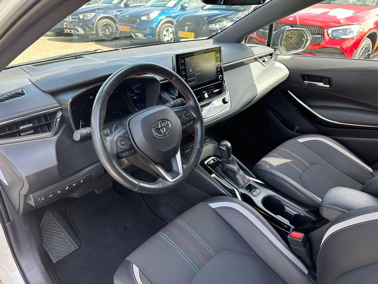Vehicle Image 8