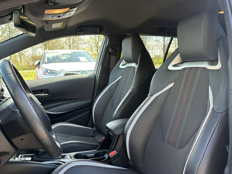 Vehicle Image 9