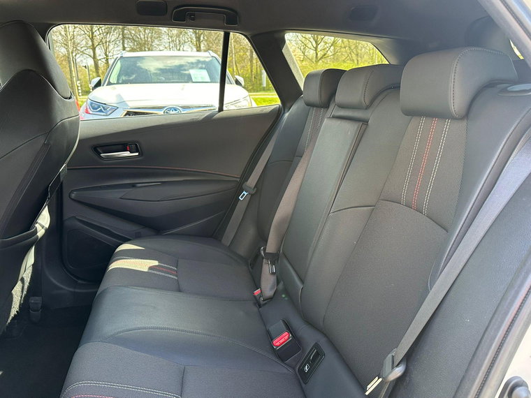 Vehicle Image 10