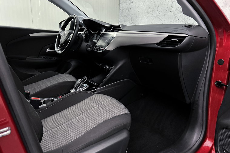 Vehicle Image 30