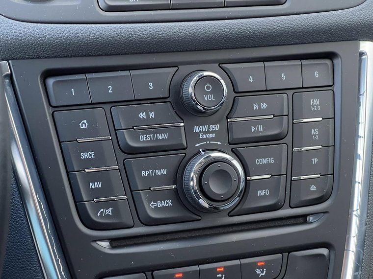 Vehicle Image 26