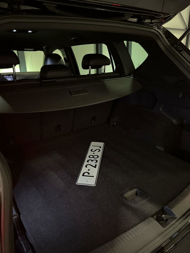 Vehicle Image 40
