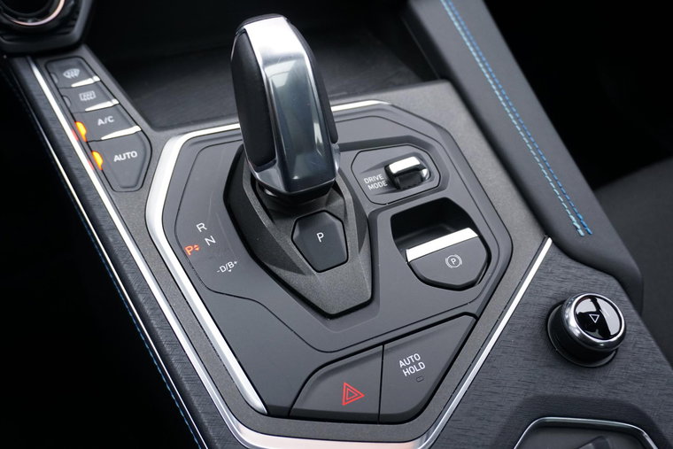Vehicle Image 21