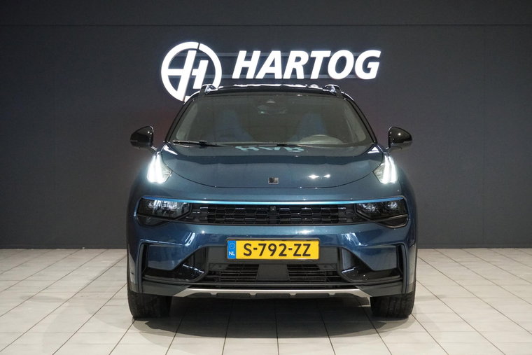 Vehicle Image 10