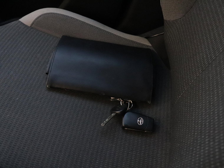 Vehicle Image 19