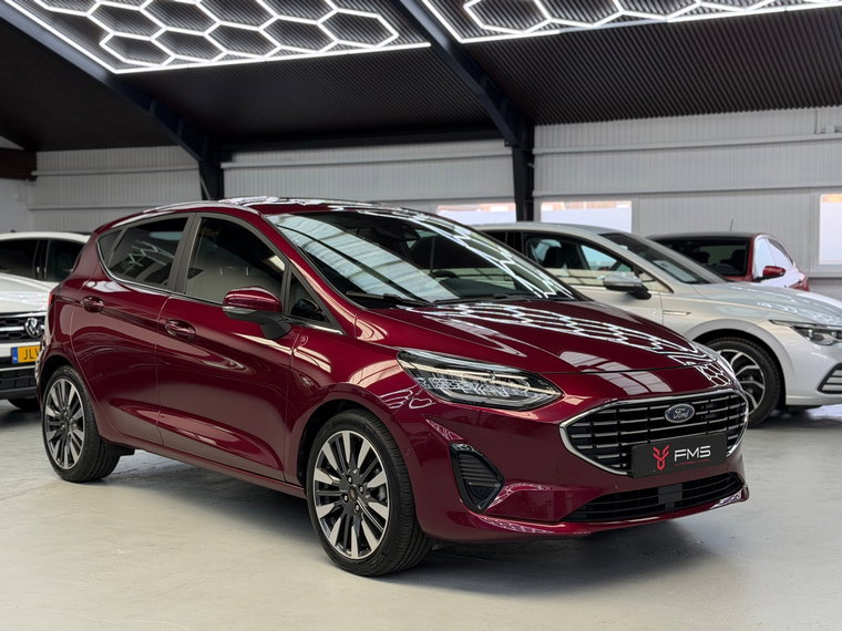 Vehicle Image 13