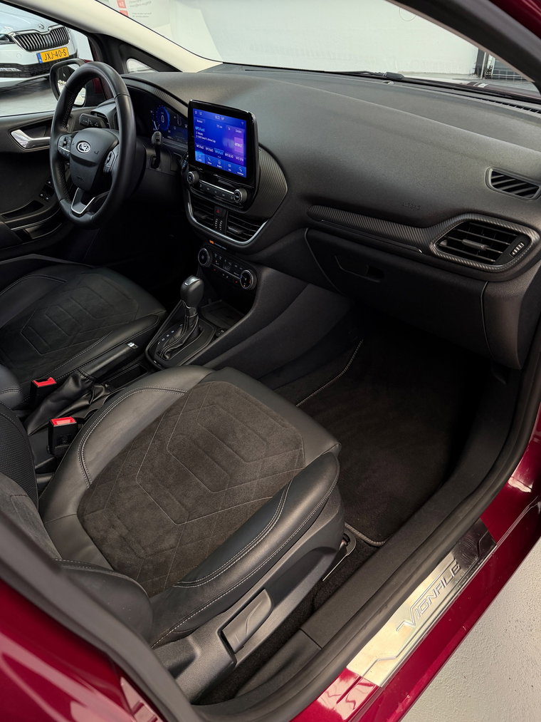 Vehicle Image 23