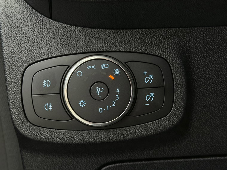Vehicle Image 38