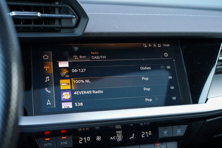 Vehicle Image 27