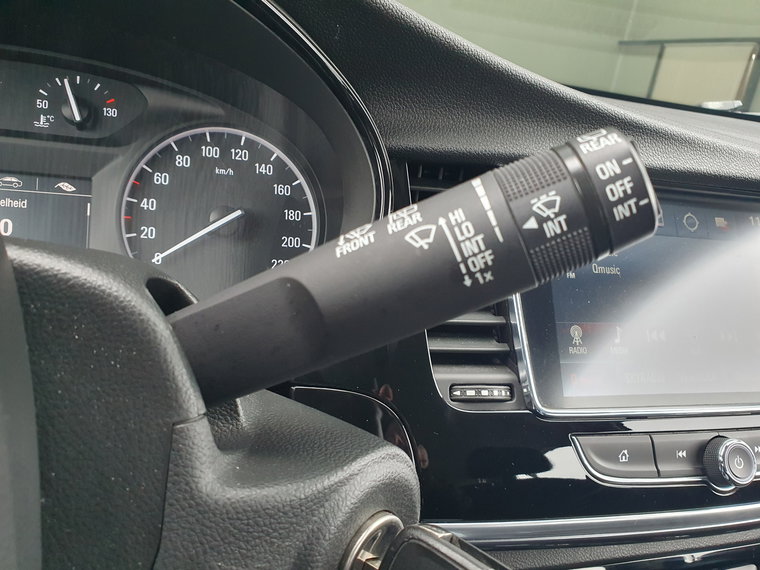 Vehicle Image 38