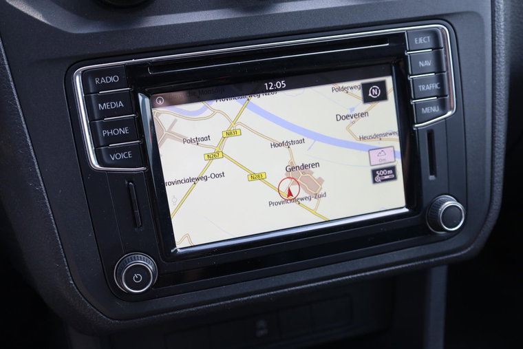 Vehicle Image 25