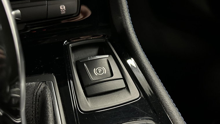 Vehicle Image 52