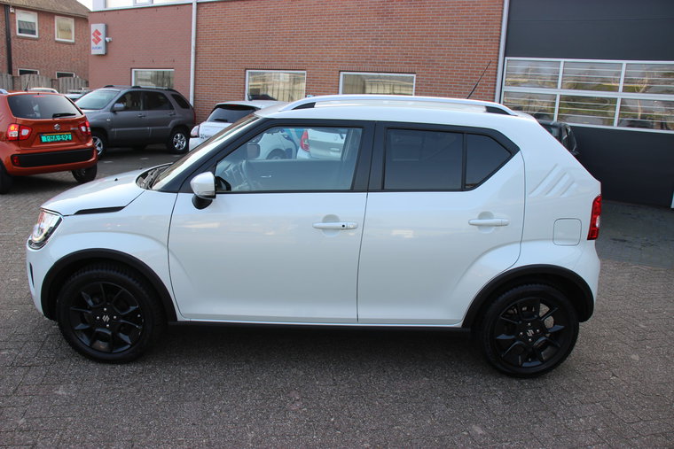 Vehicle Image 4