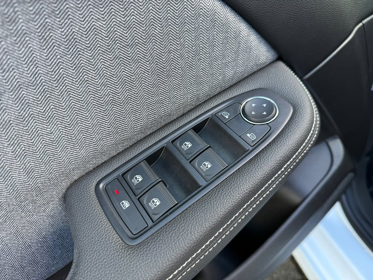Vehicle Image 26
