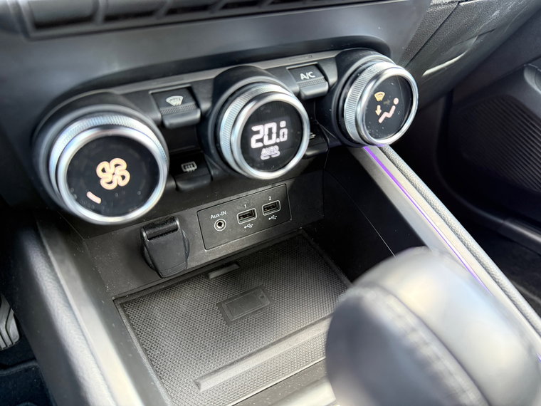 Vehicle Image 38