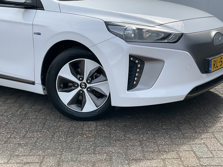 Vehicle Image 39
