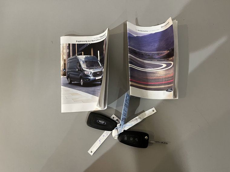 Vehicle Image 18
